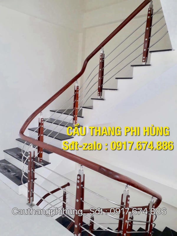 50 mẫu cầu thang inox tay vịn gỗ tại Hà Nội, Cầu thang inox tay vịn gỗ đẹp
