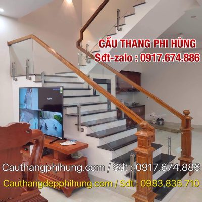 Cầu Thang Kính Đẹp Tay Vịn Gỗ . Cầu Thang Kính Cường Lực Tại Hà Nội