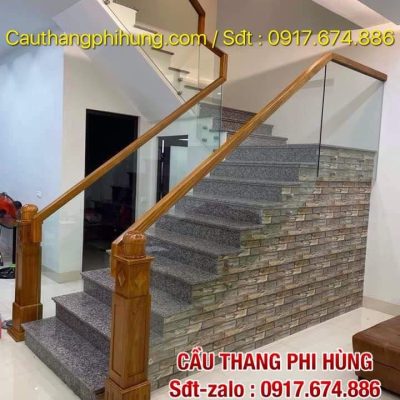 Cầu Thang Kính Cường Lực Đẹp . Mẫu Cầu Thang Kính Tay Vịn Gỗ