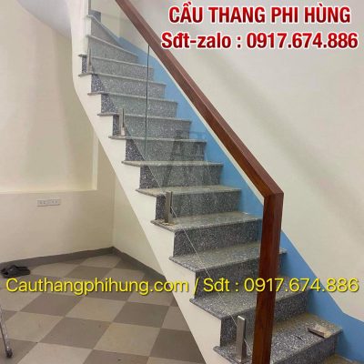 Cầu Thang Kính Cường Lực Đẹp Tại Hà Nội