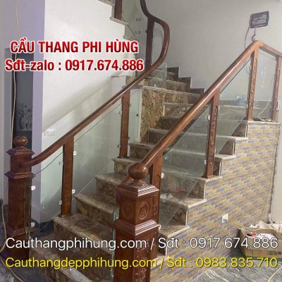 Cầu Thang Kính Đẹp Tay Vịn Gỗ . Báo Giá Cầu Thang Kính Tại Hà Nội