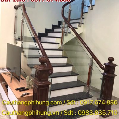 CẦU THANG KÍNH ĐẸP TAY VỊN GỖ. LAN CAN CẦU THANG KÍNH CƯỜNG LỰC TẠI HÀ NỘI