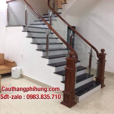 CẦU THANG KÍNH TAY VỊN GỖ ĐẸP . CẦU THANG LAN CAN KÍNH CƯỜNG LỰC ĐẸP HÀ NỘI