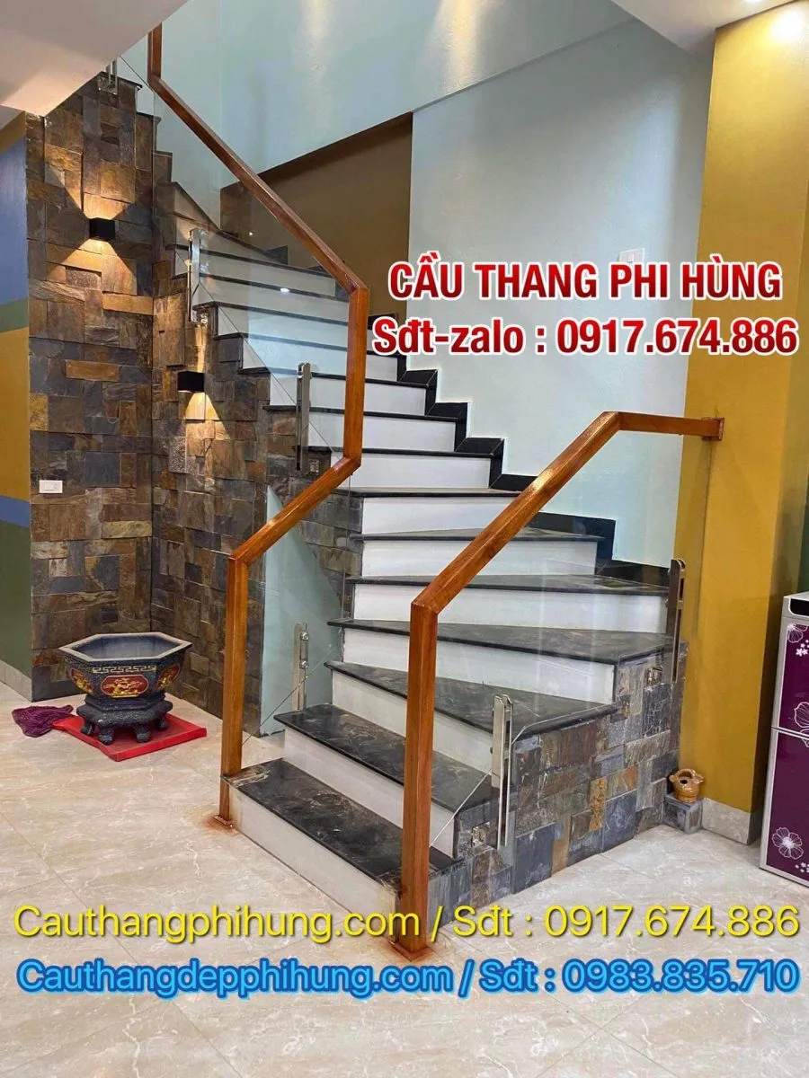 CẦU THANG GỖ KÍNH ĐẸP THÁI BÌNH