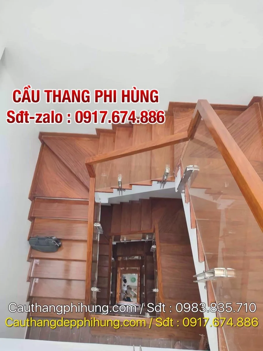MẪU CẦU THANG KÍNH ĐẸP THÁI BÌNH
