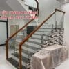 Cầu Thang Gỗ Kính Đẹp Tại Hà Nội . Tay Vịn Cầu Thang Kính Gỗ Đẹp