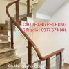 Mẫu Cầu Thang Kính Tay Vịn Gỗ Đẹp. Tay Vịn Cầu Thang Kính Gỗ Tại Hà Nội