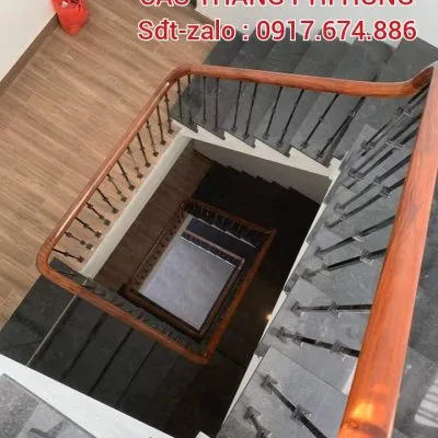 Cầu Thang Lan Can Sắt Tay Vịn Gỗ Đẹp. Lan Can Cầu Thang Sắt Nghệ Thuật Đẹp