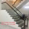 Cầu Thang Lan Can Kính Tay Vịn Gỗ . Mẫu Cầu Thang Kính Đẹp Hà Nội
