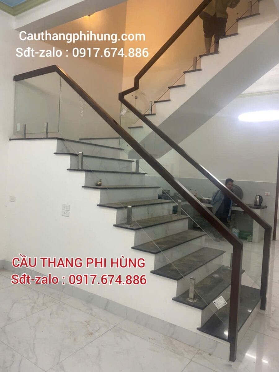 Cầu Thang Lan Can Kính Tay Vịn Gỗ . Mẫu Cầu Thang Kính Đẹp Hà Nội