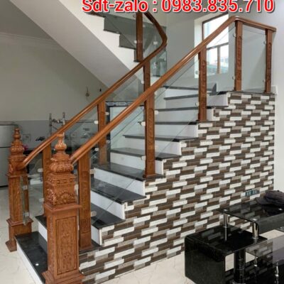 Cầu Thang Kính Chân Trụ Gỗ Đẹp . Cầu Thang Kính Cường Lực Đẹp